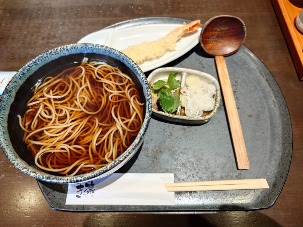 札幌市 東区 東区役所前駅 札幌蕎麦 き凛 かけそば＋えび天