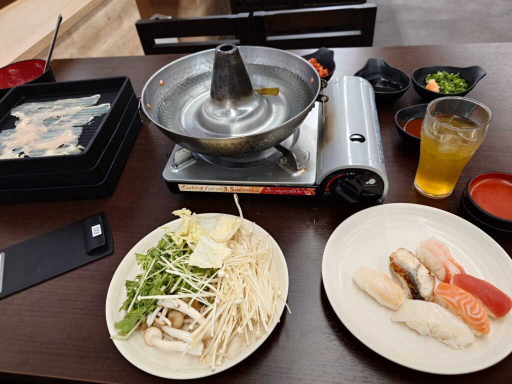 石狩市 花川 百合が原駅 活菜旬魚 さんかい 石狩花川店 しゃぶしゃぶテーブル