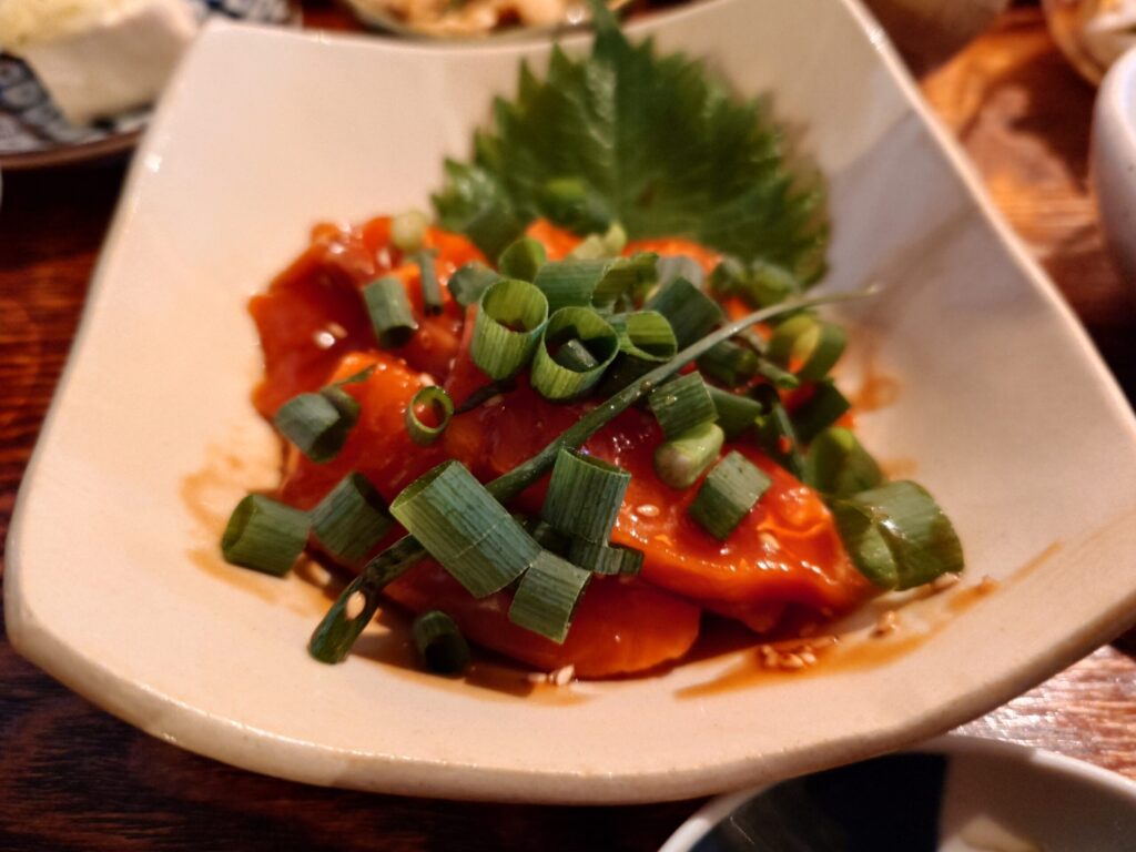 札幌市 東区 元町駅 カラクリ虎 (カラクリコ) オイスターソース漬けサーモン