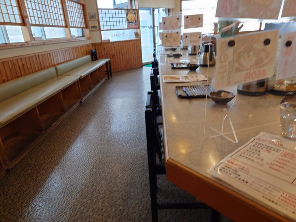 札幌市 北区 太平 百合が原駅 天ぷら倶楽部 篠路太平店 
カウンター席