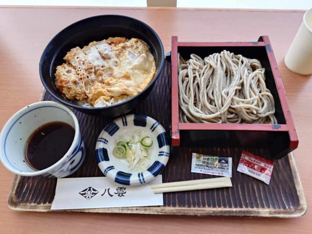 札幌市 東区 苗穂駅 東区役所前駅 ごまそば 八雲 アリオ札幌店 カツ丼セット(冷)