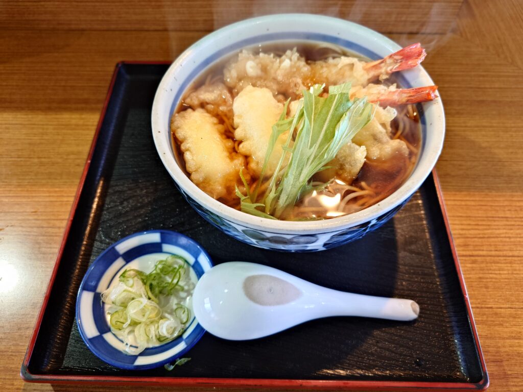 札幌市 東区 北１３条東駅 そば長 北光店 天ぷらそば＋イカ天トッピング