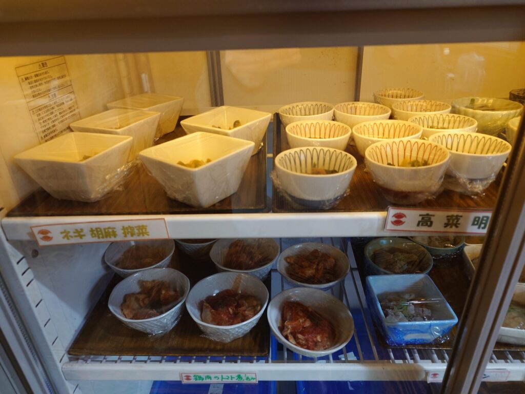 札幌市 東区 環状通東駅 SAPPORO餃子製造所 本店 小鉢コーナー左