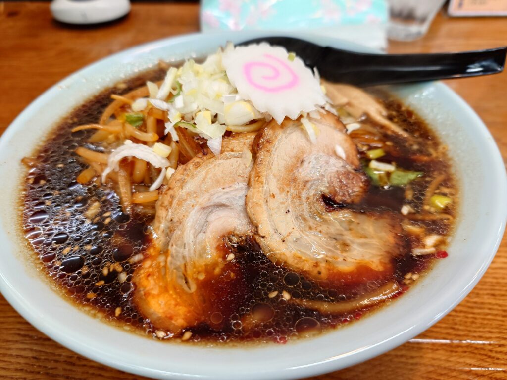 札幌市 東区 美香保 元町駅 ラーメンさんぱち 綜本店 正油らぁーめんアップ