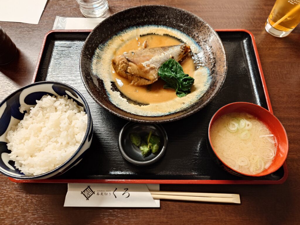 煮魚定食(さばのみそ煮)