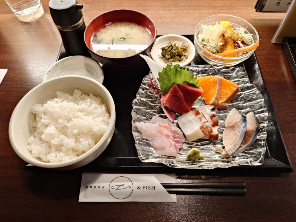 お刺身定食