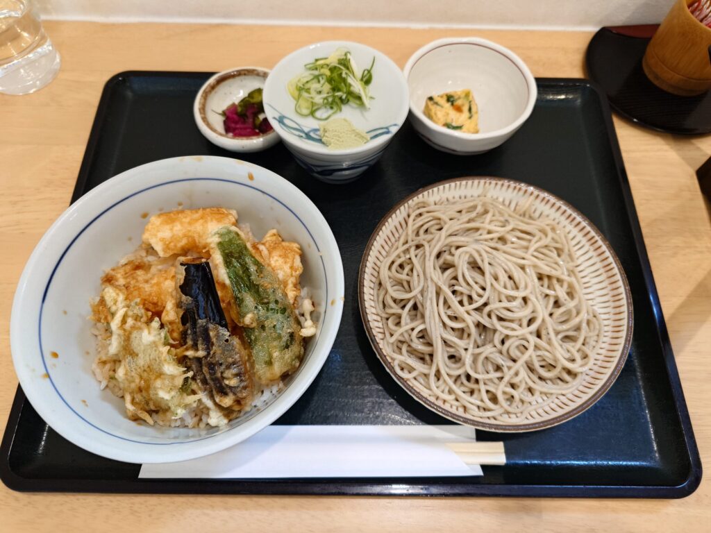 札幌市 北区 屯田 新琴似駅 ごまそば処 夕鶴 いか天丼セット