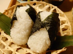 札幌市 中央区 大通駅 二条市場 おにぎり うたり おにぎり