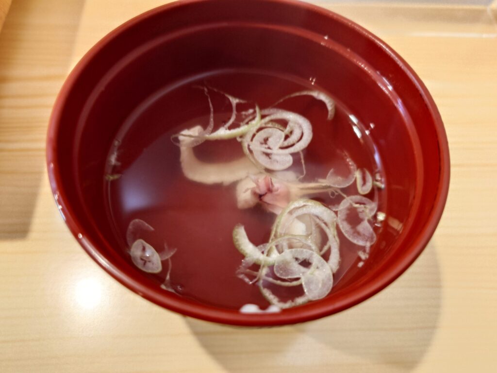 札幌市 東区 北18条駅 美香保 男鹿寿し お吸い物