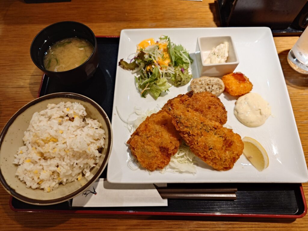 札幌市 中央区 大通駅 大通公園 札幌ノースプラザ 千歳鶴 吉翔 お魚ランチ(イワシ梅しそフライとイカメンチカツ)