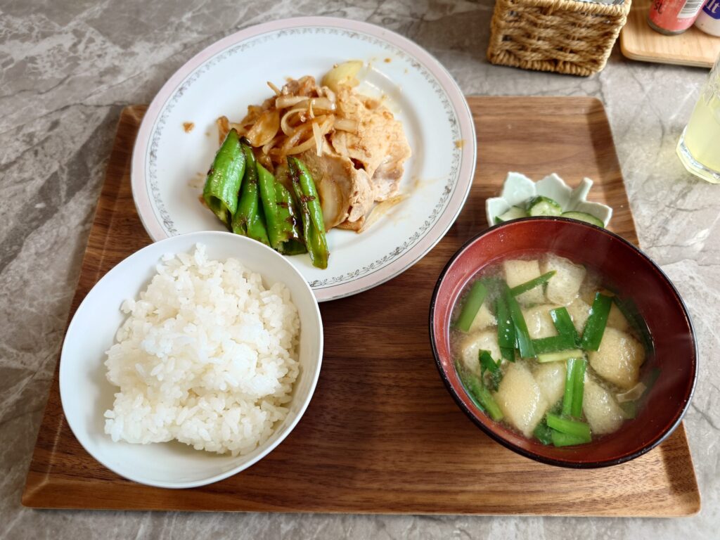 札幌市 東区 新道東駅 新道東・元町 東12丁目通り おうちご飯 EYOさん しょうが焼定食