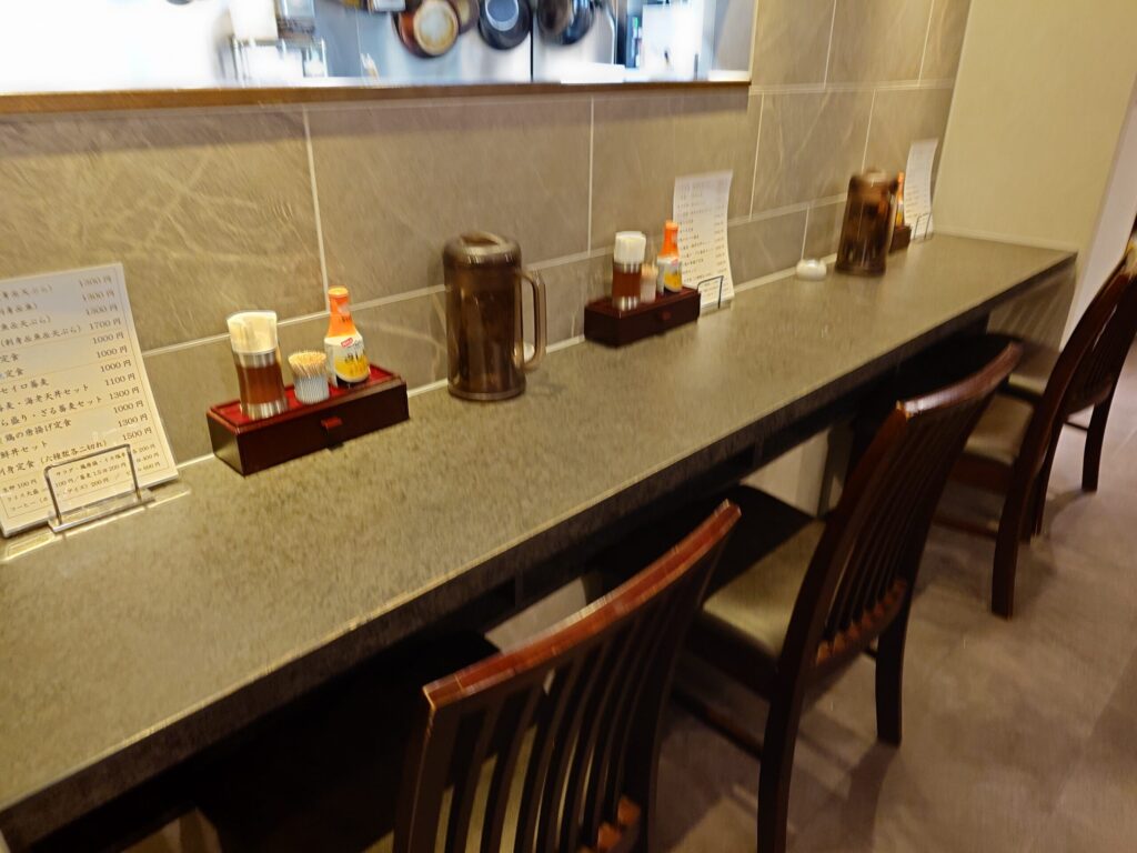 札幌市 中央区 さっぽろ駅 札幌駅 札幌駅前通 地酒と旬の肴 四季の蔵 本店 カウンター席