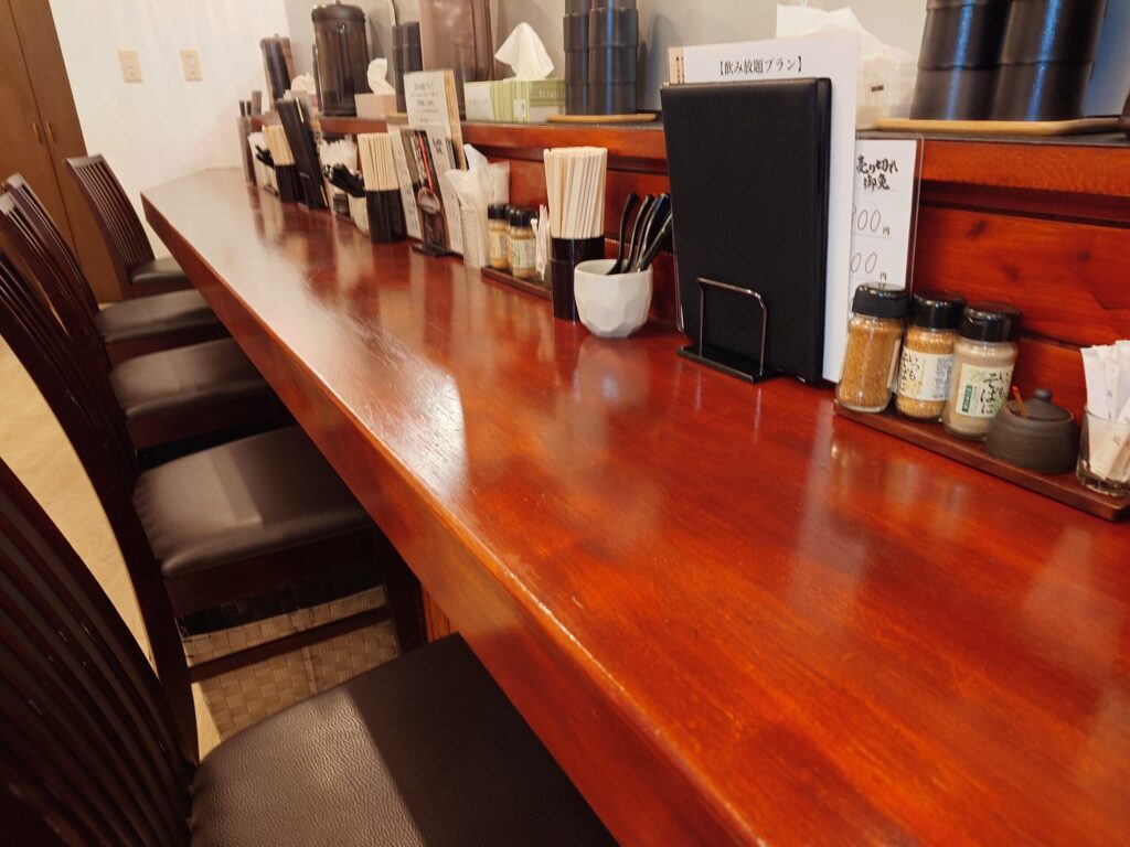 札幌市 東区 札幌駅 さっぽろ駅 ななめ通り 手打ちそば さくら 北7条店 カウンター席