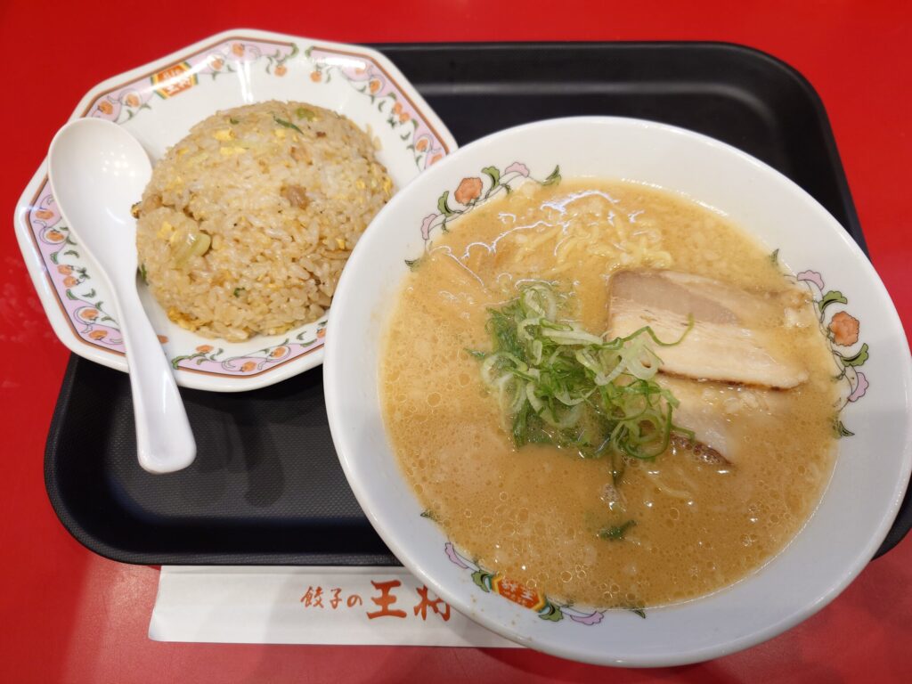 札幌市 東区 東区役所前駅 アリオ札幌 餃子の王将 アリオ札幌店 ラーメンランチ（醤油豚骨ラーメン＋炒飯）