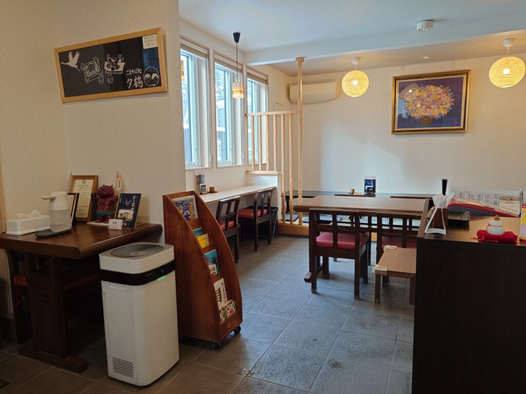 札幌市 北区 屯田 新琴似駅 ごまそば処 夕鶴 店内