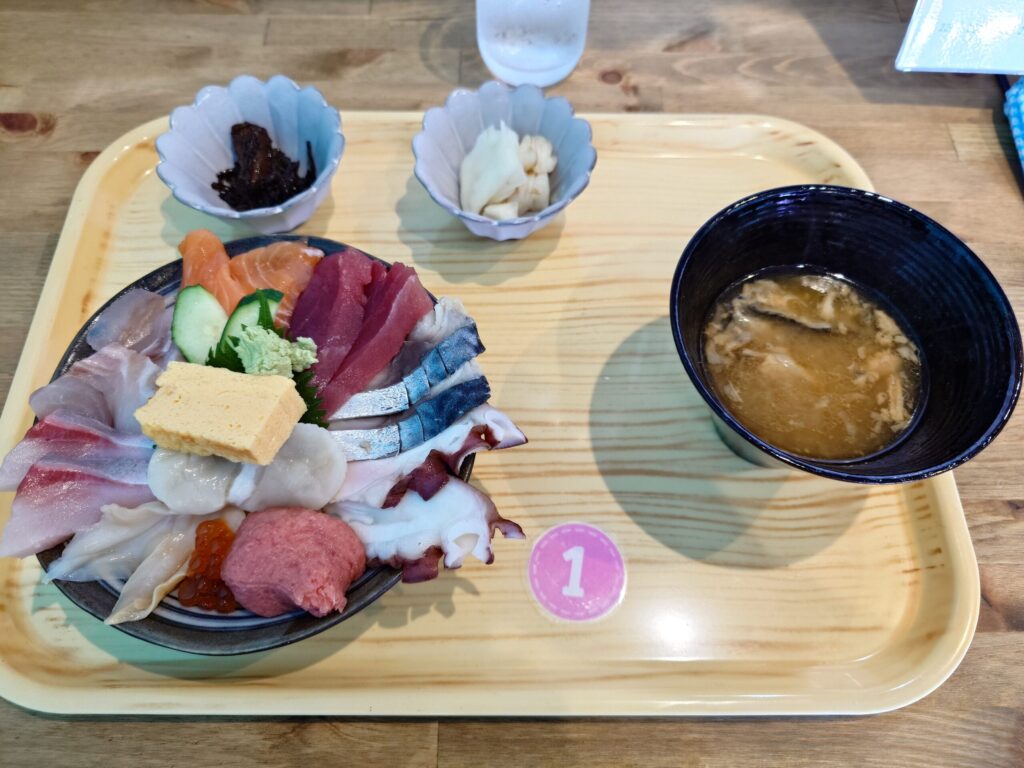 札幌市 東区 東8丁目篠路通 栄町駅 いちわ飯 気まぐれ海鮮丼