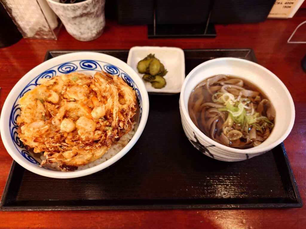札幌市 東区 札幌駅 さっぽろ駅 ななめ通り 手打ちそば さくら 北7条店 海鮮かき揚げ丼セット(温そば)