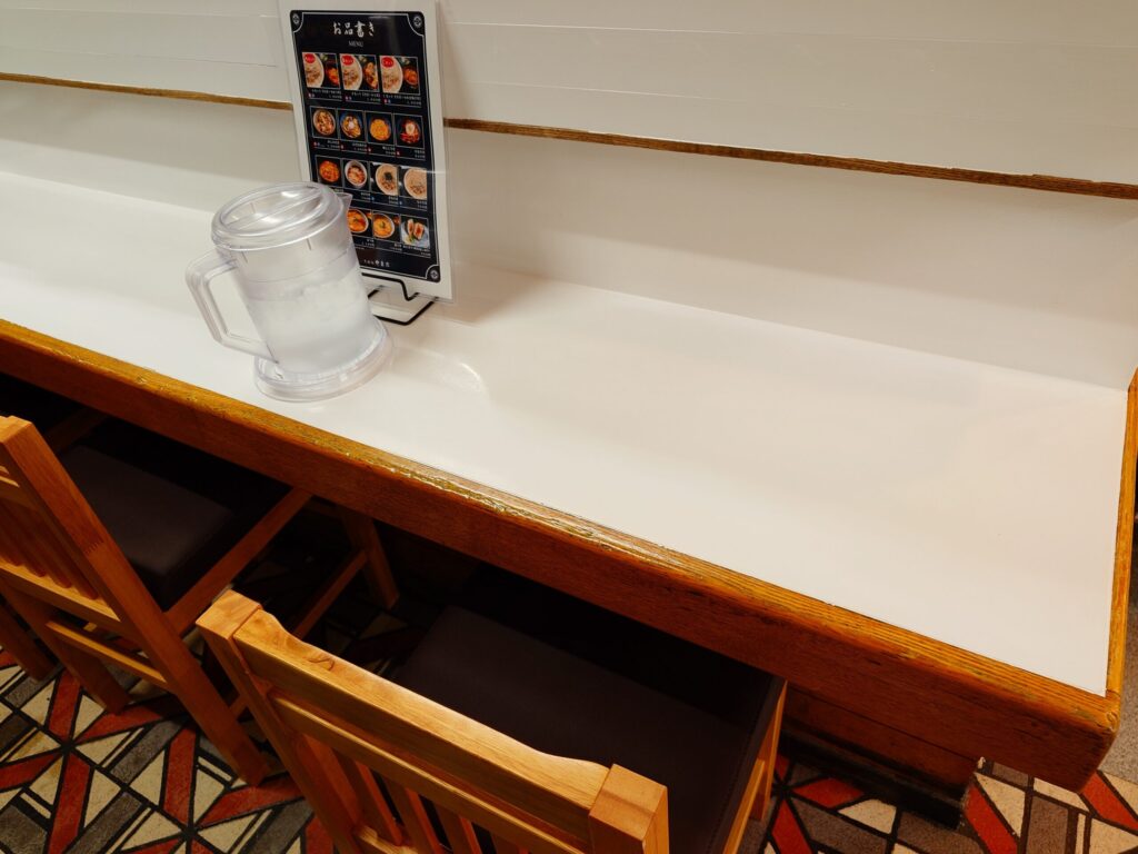 カウンター席