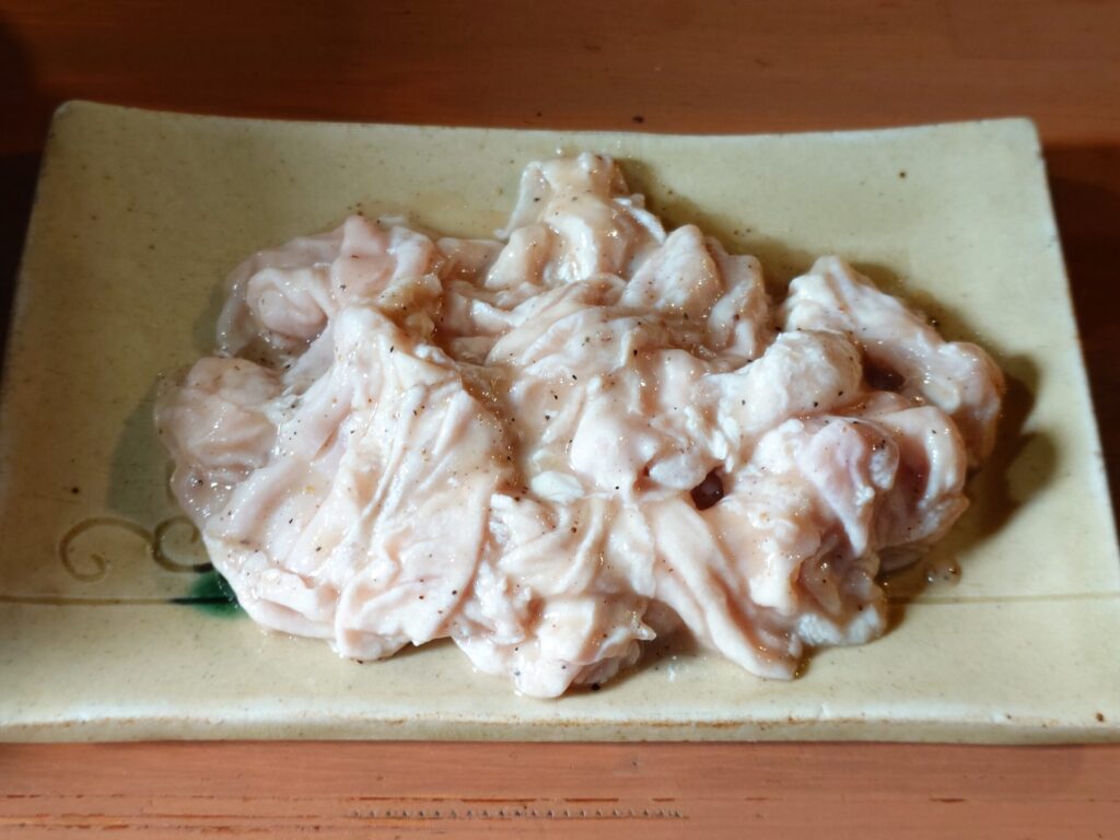 札幌市東区 元町エリアにある【やきにく荒ちゃん 】の追加ホルモン