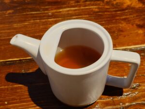 札幌市北区 北24条駅エリアにある【シハチ鮮魚店 北24条本店】の高級きんき出汁