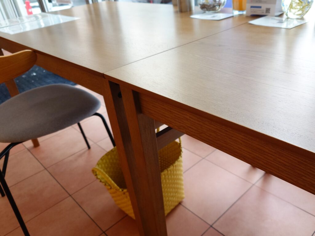 札幌市東区 東区役所前エリアにある【元漁師の嫁】のカウンター席