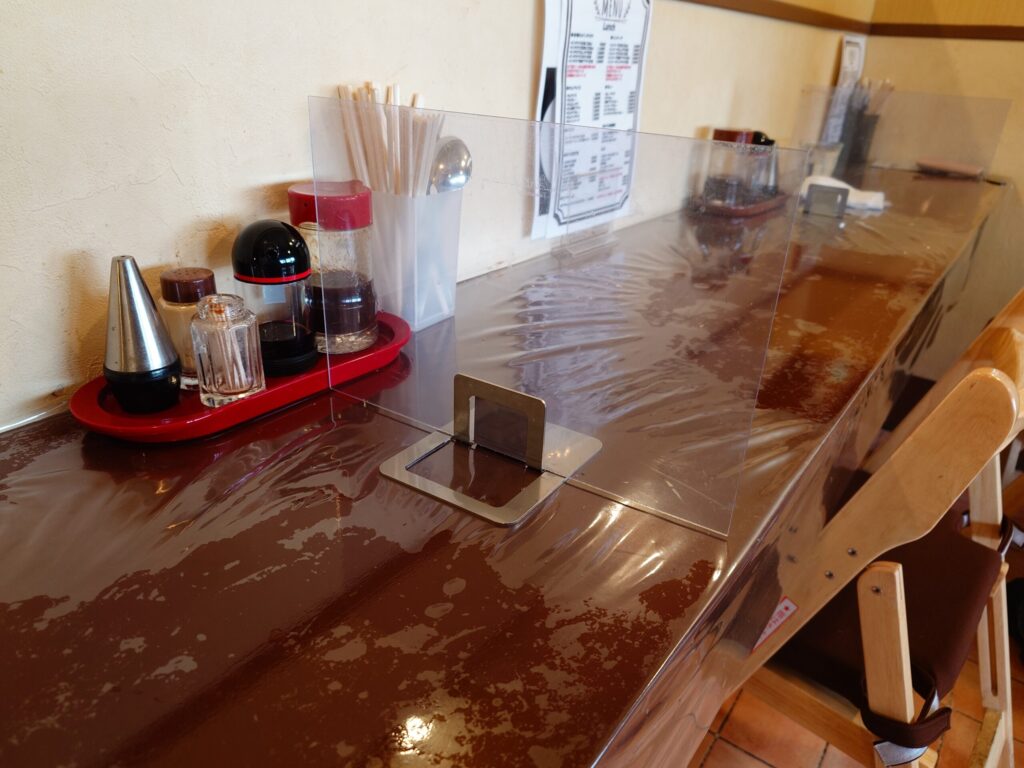 札幌市東区 光星エリアにある 【味かつ 本店】のカウンター席