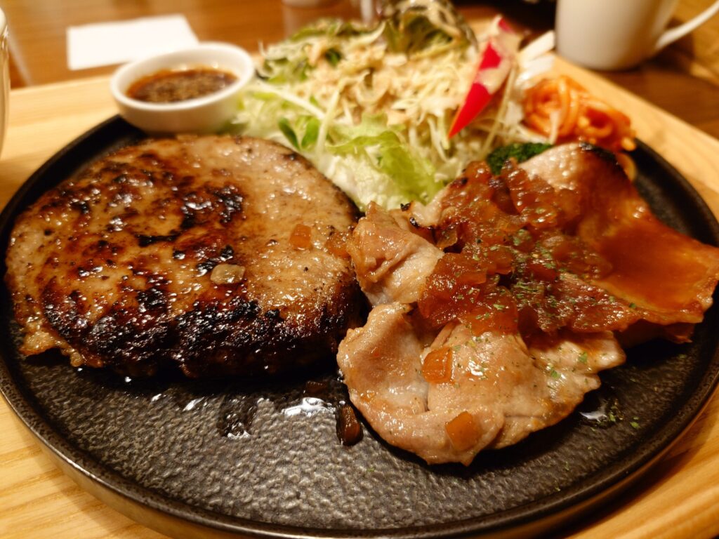 ハンバーグ＆ジンジャーポーク